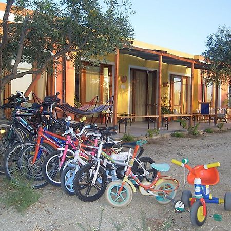 B&B Casa Per Ferie Villaggiocarovana Castiadas Buitenkant foto